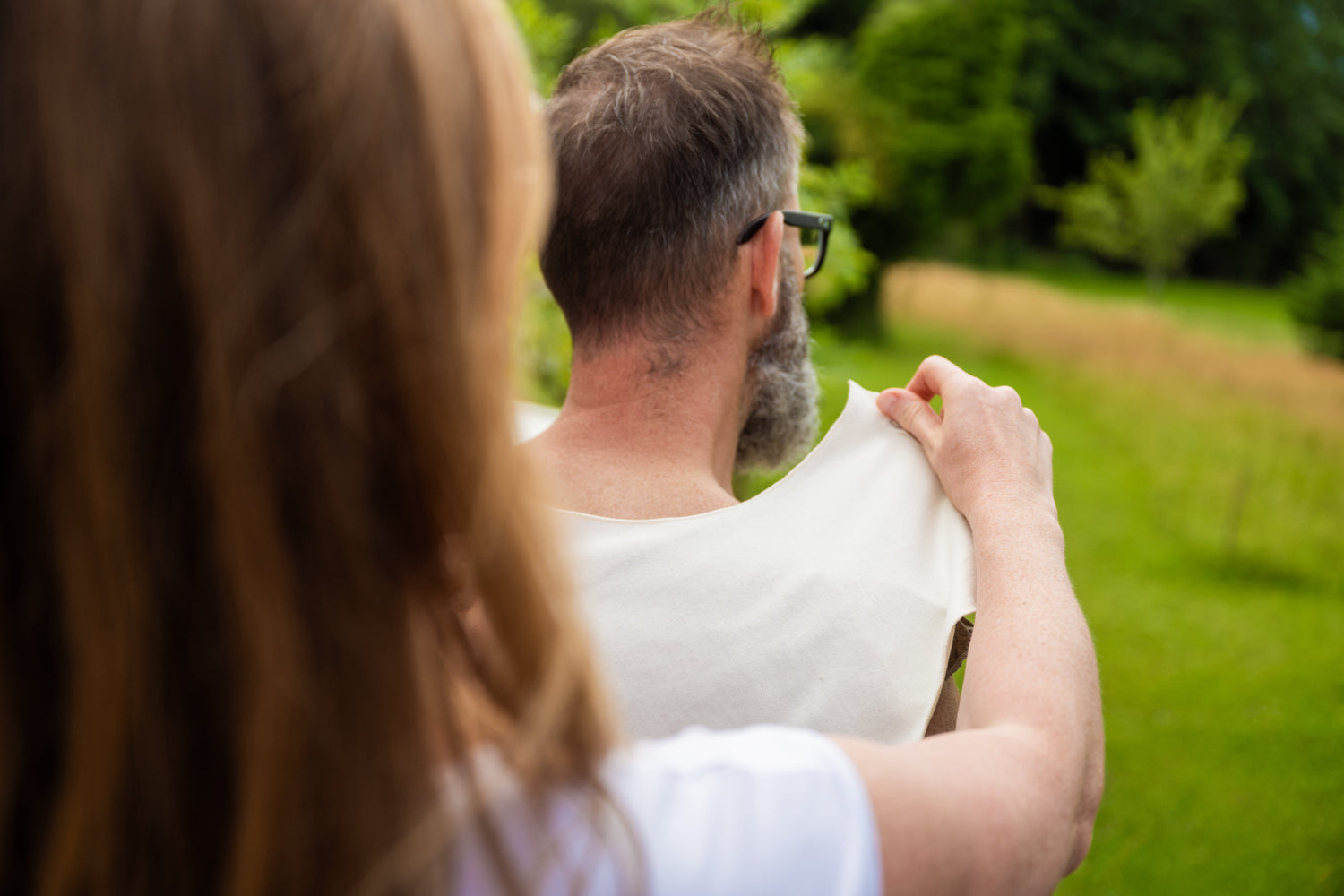 Natürliche Hilfe für die Schulter: Unser neuer Woll-fühl® Gelenkwickel für die Schulter